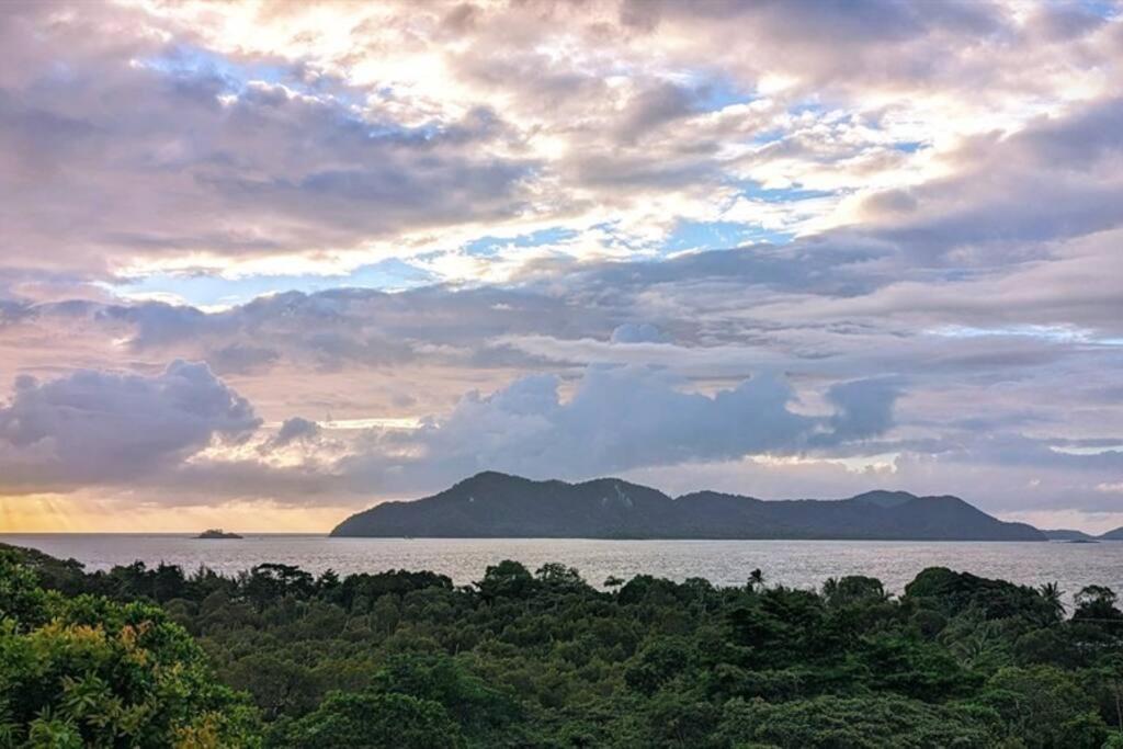 Mission Views - 3 Bedroom Home With Stunning Views South Mission Beach Exterior foto